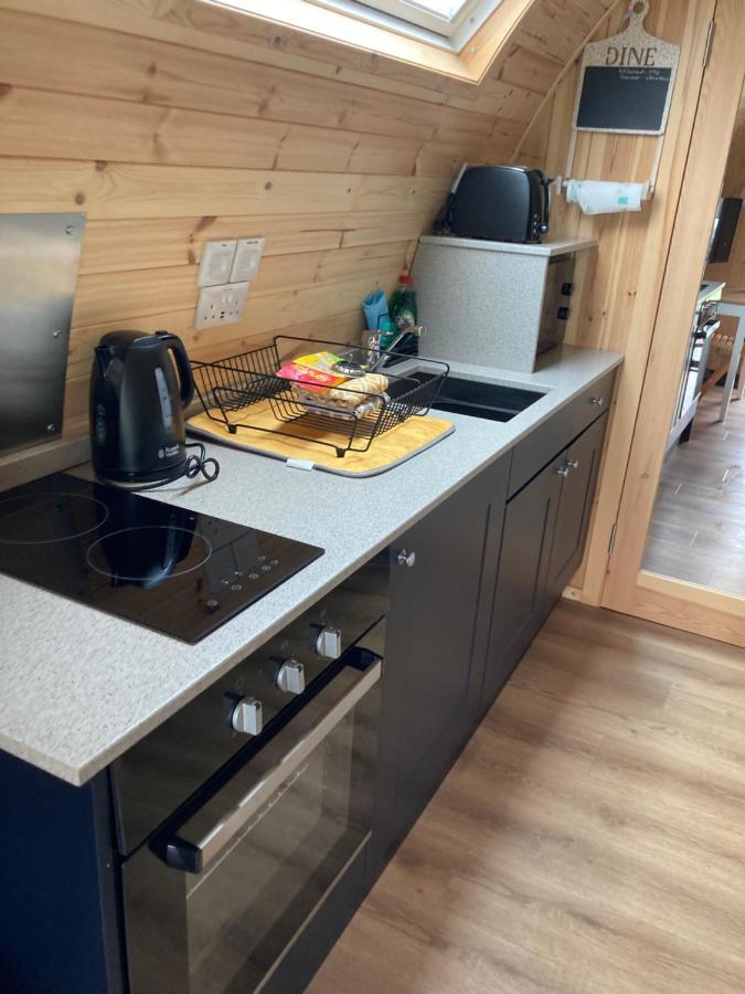 Hotel Robins Nest Glamping Pod With Hot Tub Keith Esterno foto